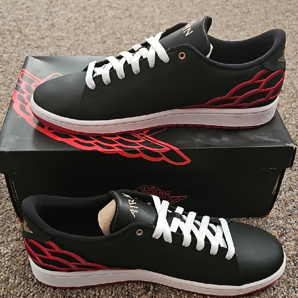 Air Jordan 1 Black and Red Centre Court